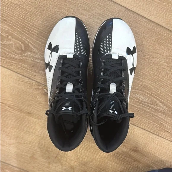 Under Armour Cleats size Youth 7 - Picture 5 of 8